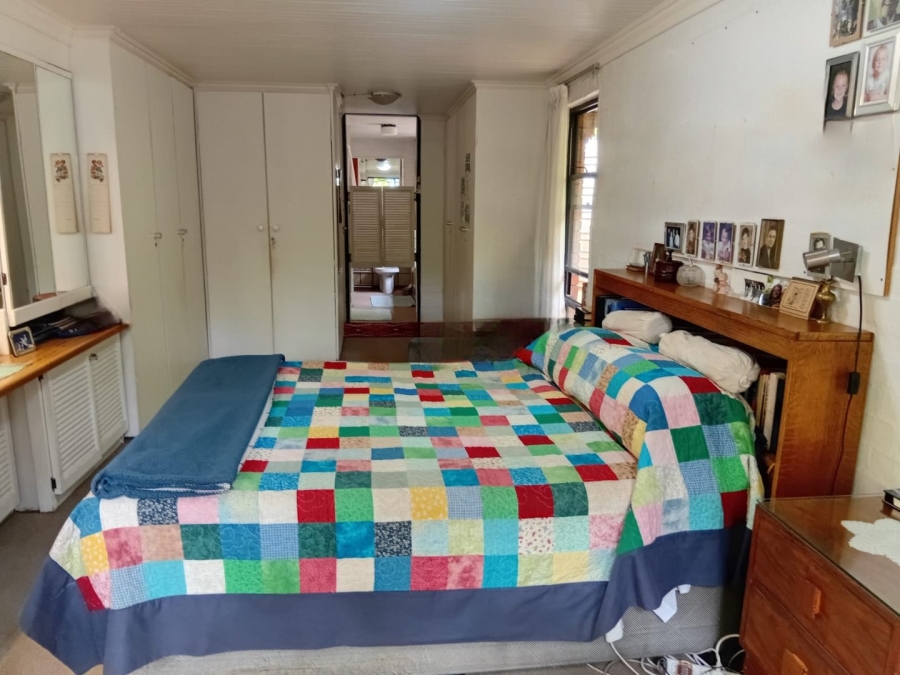 5 Bedroom Property for Sale in Clarens Free State